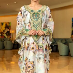 486462572_18320770411165790_684557874230510416_n.-2 Traditional thoub
